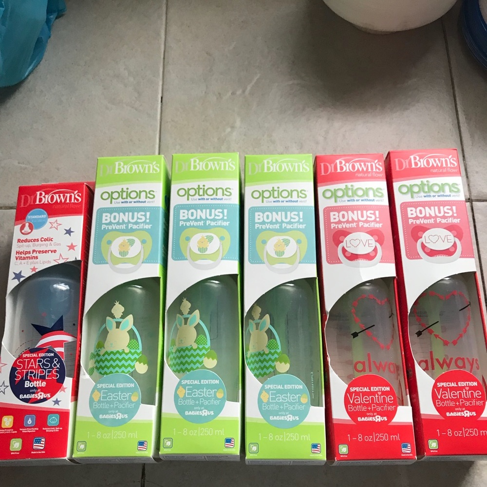 Brand New Dr. Browns Holiday Bottles